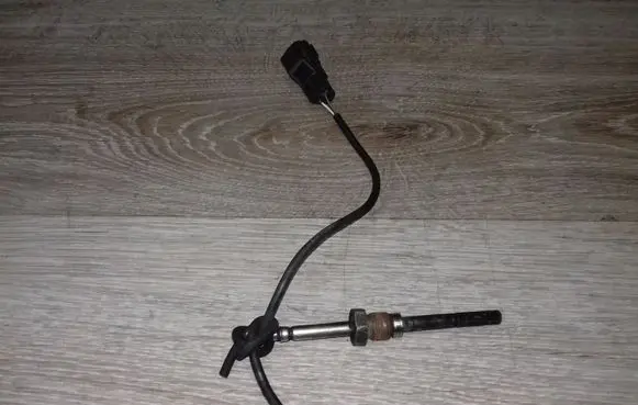 Volvo V70 Lambda probe sensor 1532063211628