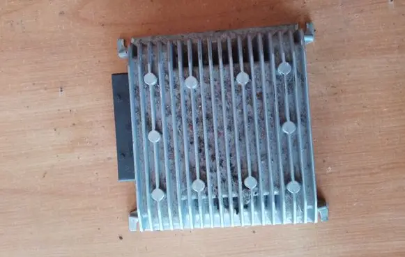 Skoda Superb B6 (3T) Sound amplifier 3T0035456
