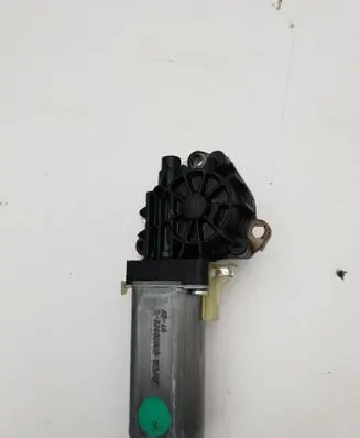 Mercedes-Benz C W204 Seat adjustment motor 0390203001