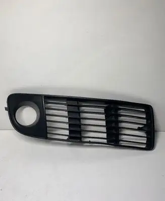 Audi A6 S6 C5 4B Front bumper lower grill 4B0807682