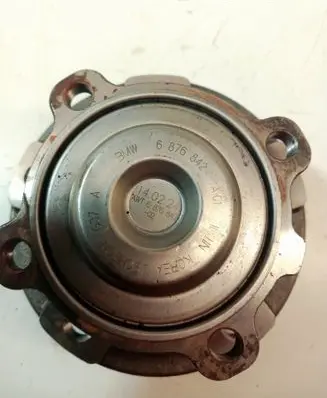 BMW 3 GT F34 Front wheel ball bearing 6876842