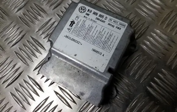 Volkswagen Golf Plus Airbag control unit/module 1K0909605D