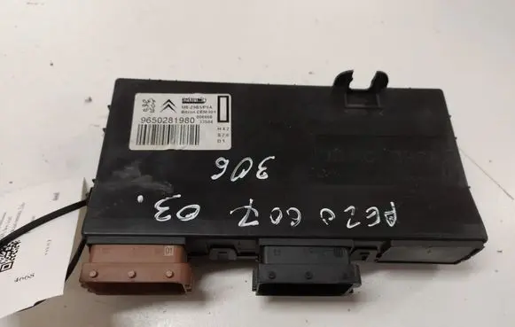 Peugeot 607 Seat control module 9650281980