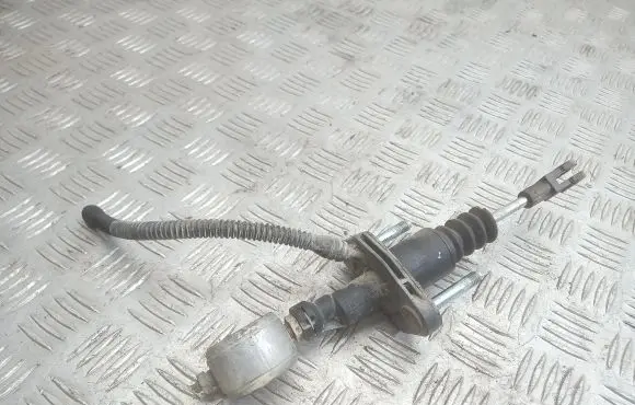 Clutch slave cylinder