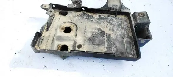 Battery box tray