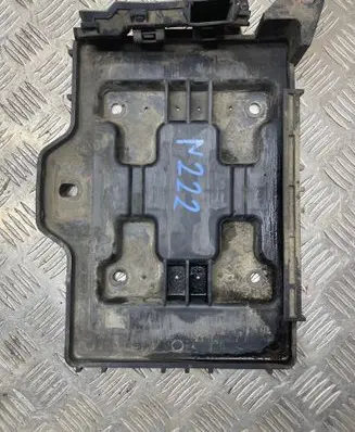 Hyundai Santa Fe Battery tray 