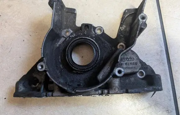 Audi A4 S4 B6 8E 8H other engine part 038103153D