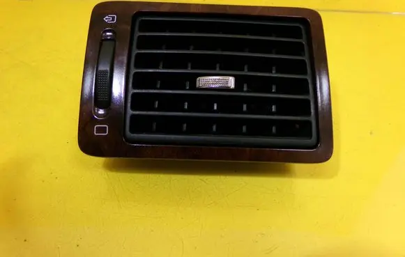 Peugeot 307 Dashboard side air vent grill/cover trim 9634499077