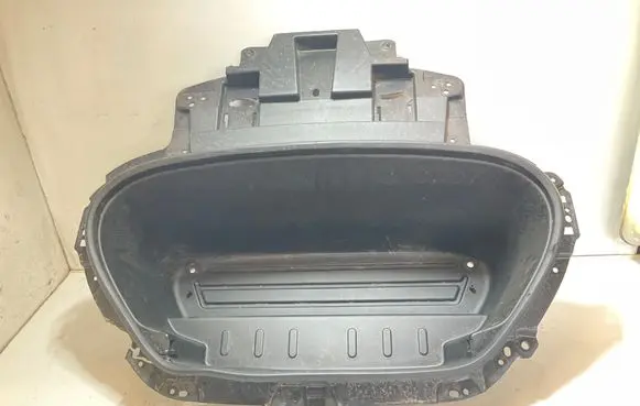 Volvo XC40 Front trunk storage compartment 32239221 AEPZZ