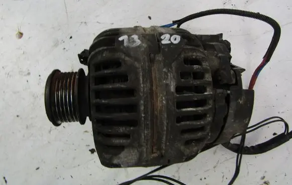 Volkswagen Golf IV Generator/alternator 