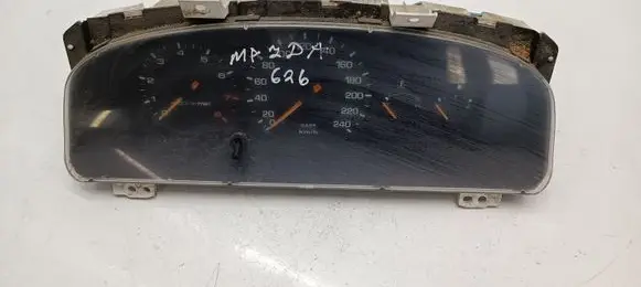 Mazda 626 Speedometer (instrument cluster) GA5RB