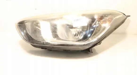 Hyundai i20 (PB PBT) Headlight/headlamp E132013518