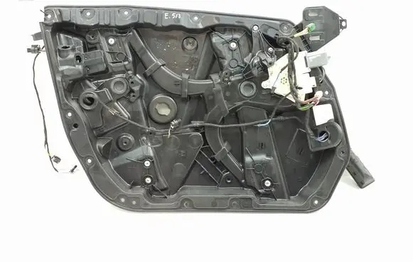 Mercedes-Benz GLC C253 Front door window regulator with motor