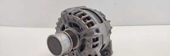 Volkswagen Tiguan Generator/alternator 05E903026R