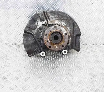 BMW 5 E60 E61 Front wheel hub 2282879