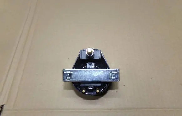 Jeep Cherokee XJ High voltage ignition coil 