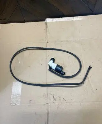 Citroen Berlingo Windscreen/windshield washer pump 9832984980