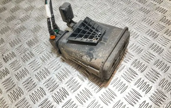 Vacuum air tank