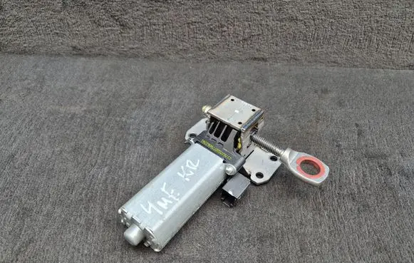Audi Q7 4M Seat adjustment motor 3Q0959247