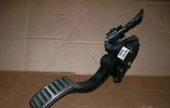 KIA Picanto Pedal assembly 