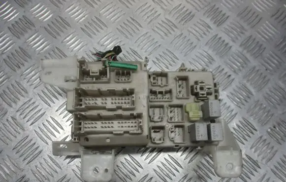 Toyota Corolla E120 E130 Fuse box set