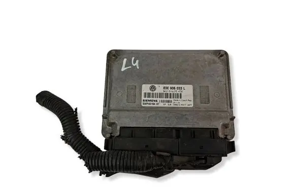 Volkswagen Polo Engine control unit/module 03E906033L 5WP4019407