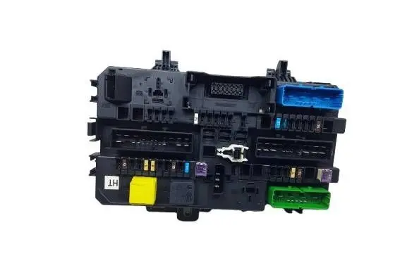 Opel Astra H Fuse module 13222173HT-KASACJA 13222173HT