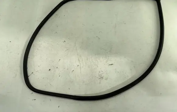 BMW 1 F20 F21 Rubber seal front coupe door 7267912 5176