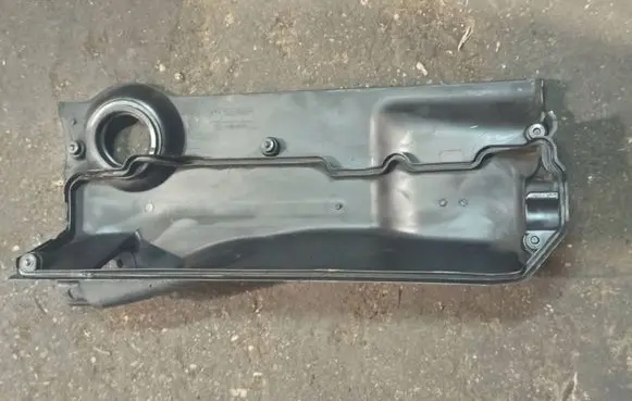 BMW 5 E39 Engine cover (trim) 137122474430 0928400351