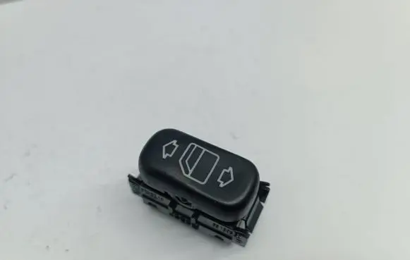 Mercedes-Benz A W168 Electric window control switch 2108208210 533240 03100550