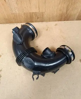 Mercedes-Benz GLC C253 Turbo air intake inlet pipe/hose A2740900929