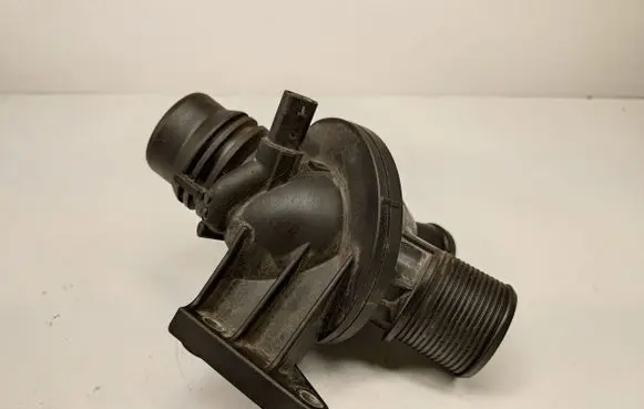 BMW 3 F30 F35 F31 Thermostat/thermostat housing 6601544 8635689 11538635689
