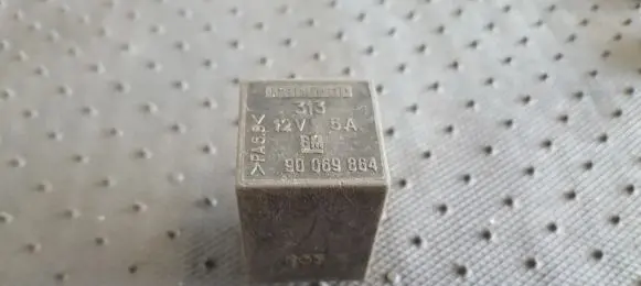 Opel Tigra A Other relay 90069864 31312V5A