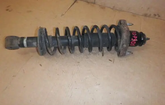Mitsubishi Lancer Rear shock absorber/damper MN101601
