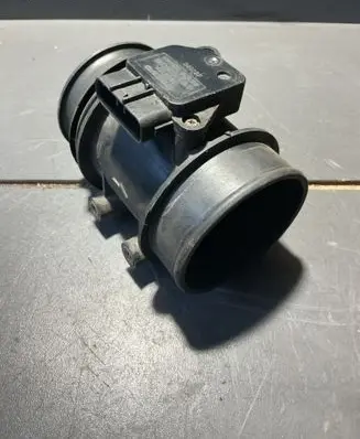Volvo S40, V40 Mass air flow meter 9202199 MB1974080040