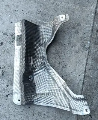 BMW X5 E70 Heat shield in engine bay 51487185028 7185028