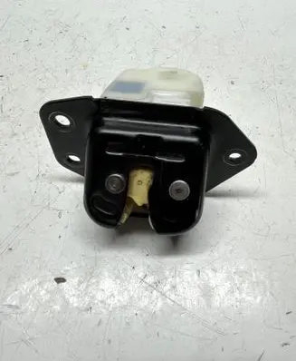 Nissan Juke I F15 Tailgate/trunk/boot lock/catch/latch
