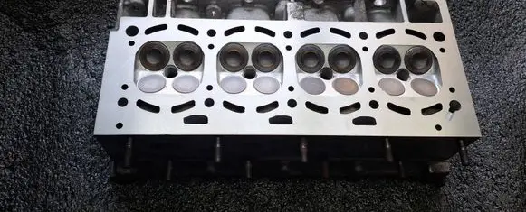 Volkswagen Polo III 6N 6N2 6NF Engine head 036103373AK