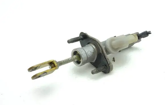 Nissan 350Z Master brake cylinder