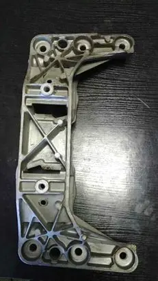 BMW 6 E63 E64 Gearbox mounting bracket 6769965