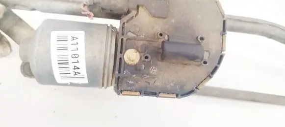 Volkswagen PASSAT B6 Wiper motor 3C1955119 0390241791