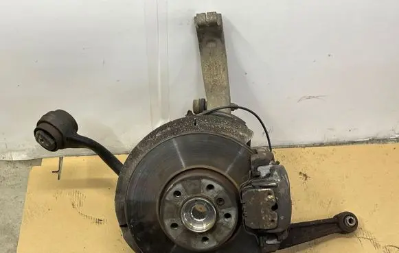 BMW X5 E70 Front wheel hub spindle knuckle 16193510