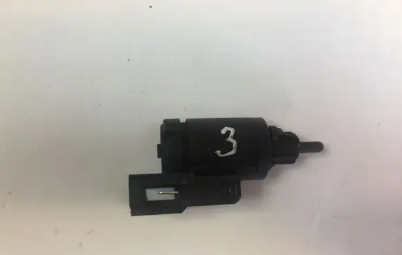 Audi A4 S4 B6 8E 8H Brake pedal sensor switch 3B0945511A