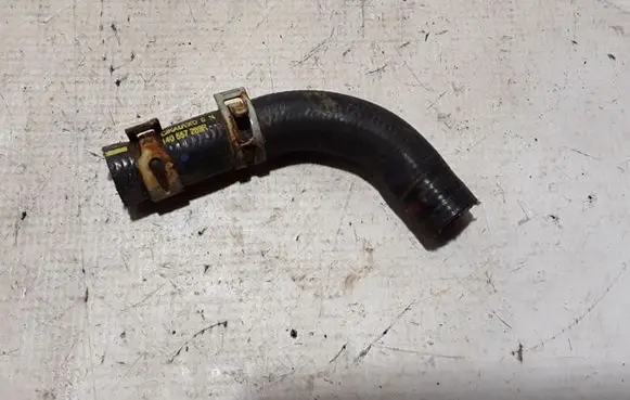 Renault Captur II Engine coolant pipe/hose 140557289R