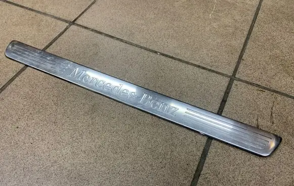 Mercedes-Benz GLA W156 Front sill trim cover A2466800135