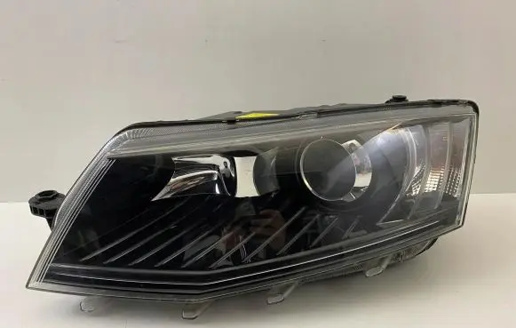 Skoda Octavia Mk3 (5E) Headlight/headlamp 5E2941015B