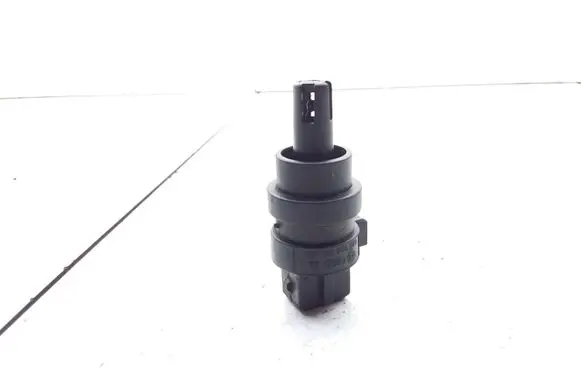 Volkswagen Golf III Oil temperature sensor 028906081