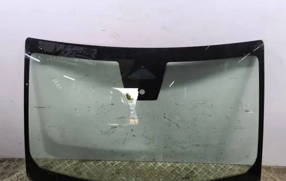 Peugeot 3008 III Front windscreen/windshield window