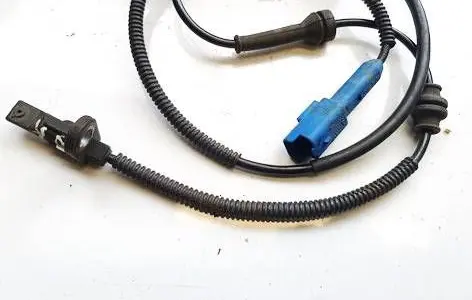 Peugeot 207 ABS brake wheel speed sensor 9655067880