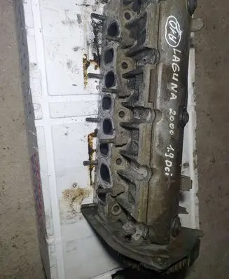 Renault Laguna I Engine head 